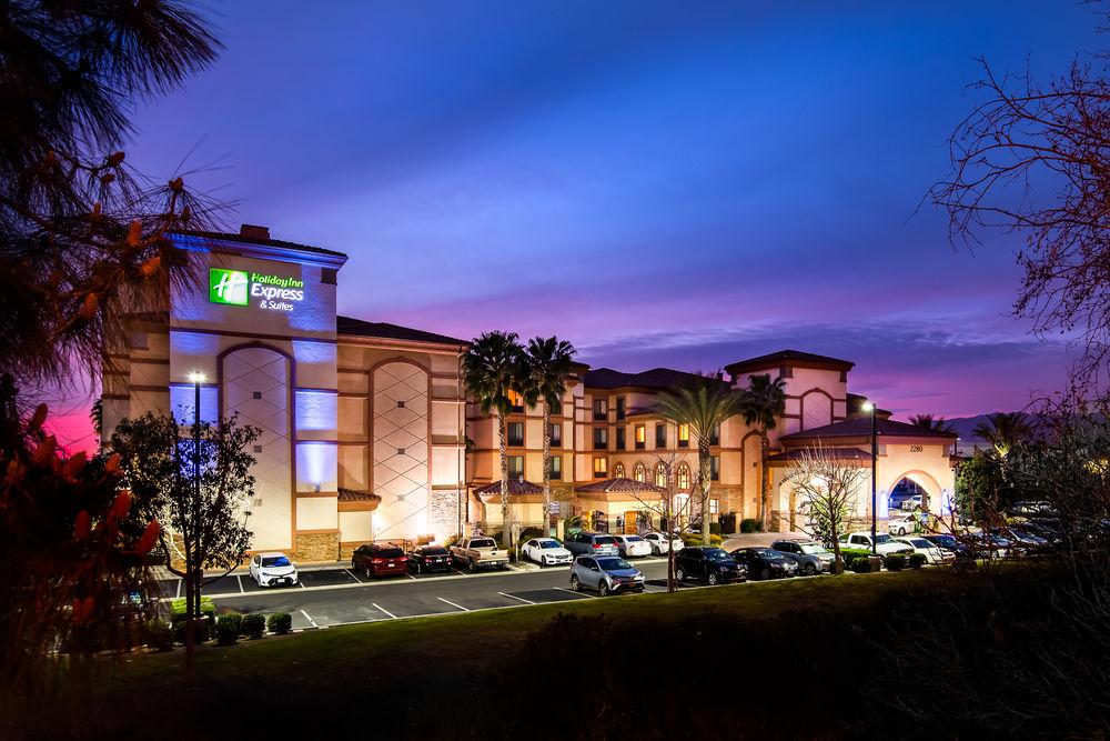 Holiday Inn Express Ontario By Ihg Creekside Eksteriør billede