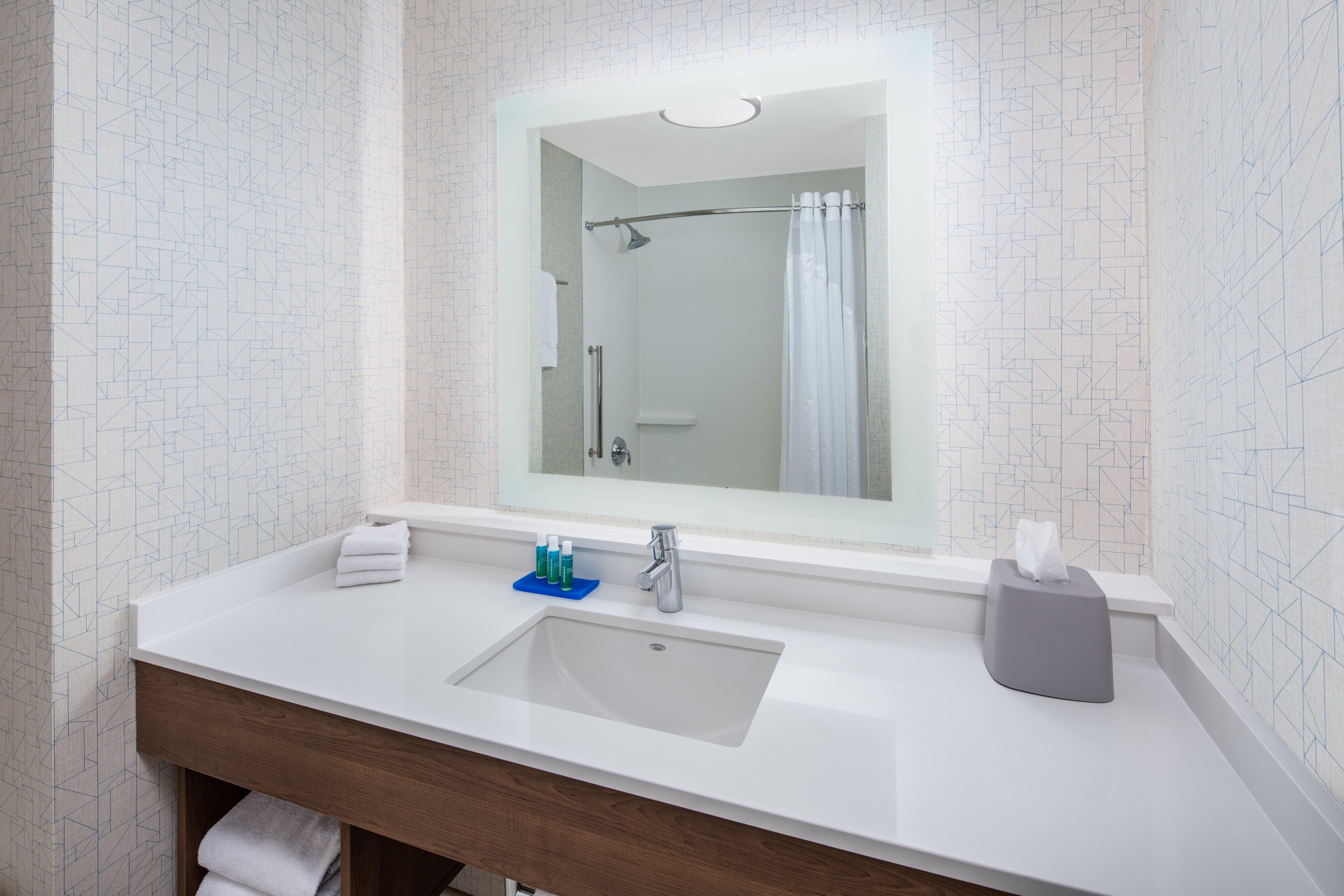 Holiday Inn Express Ontario By Ihg Creekside Eksteriør billede