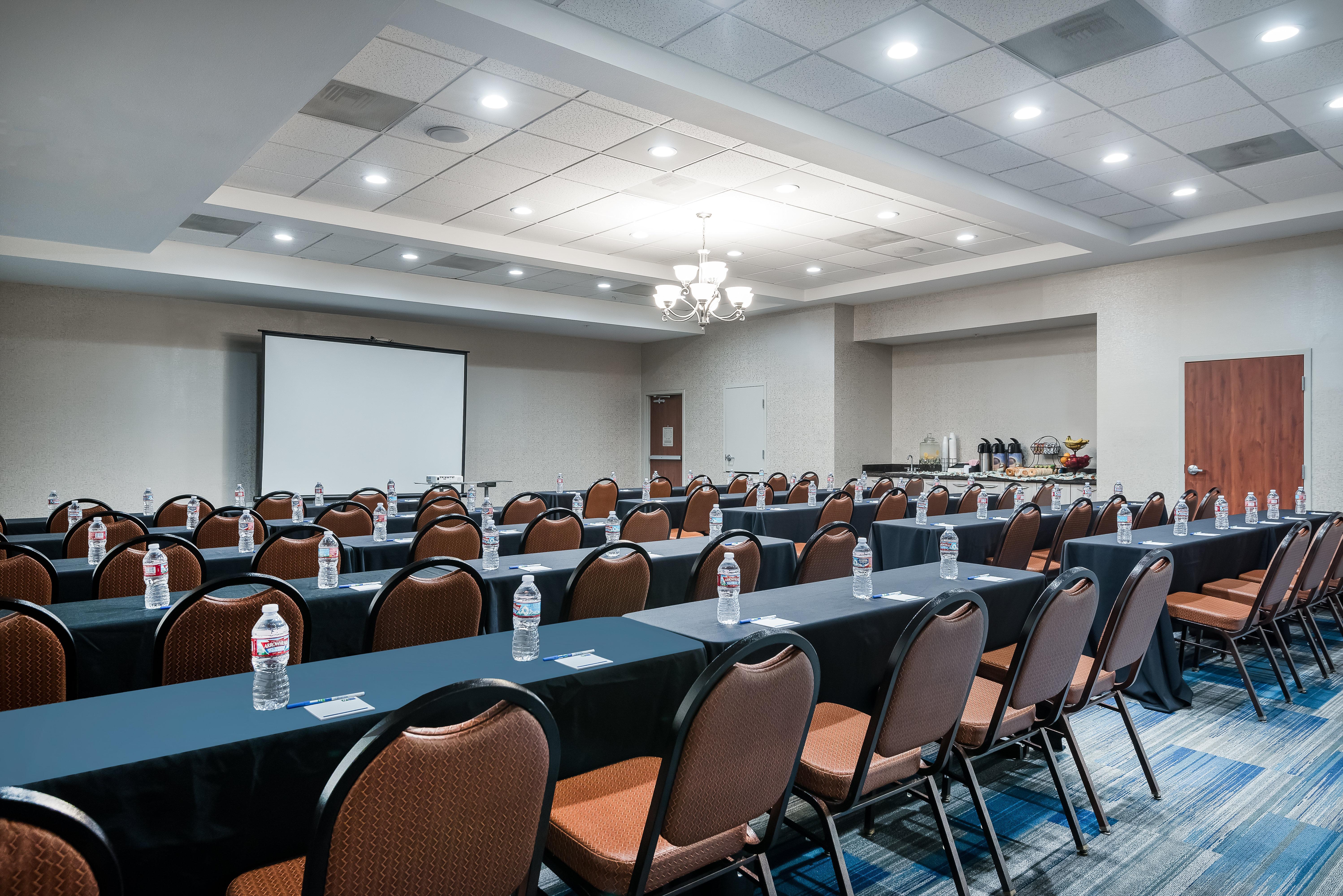 Holiday Inn Express Ontario By Ihg Creekside Eksteriør billede