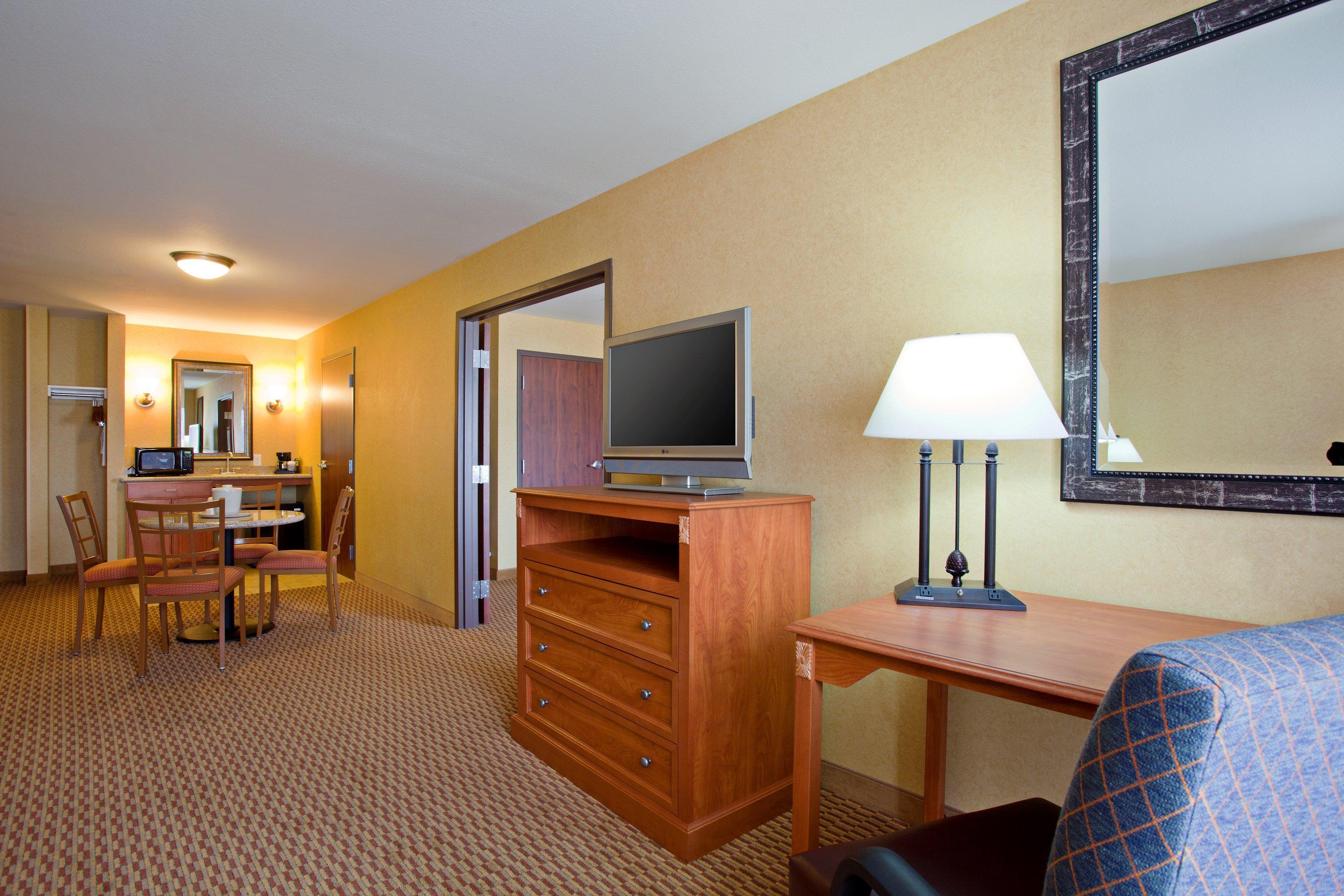 Holiday Inn Express Ontario By Ihg Creekside Eksteriør billede