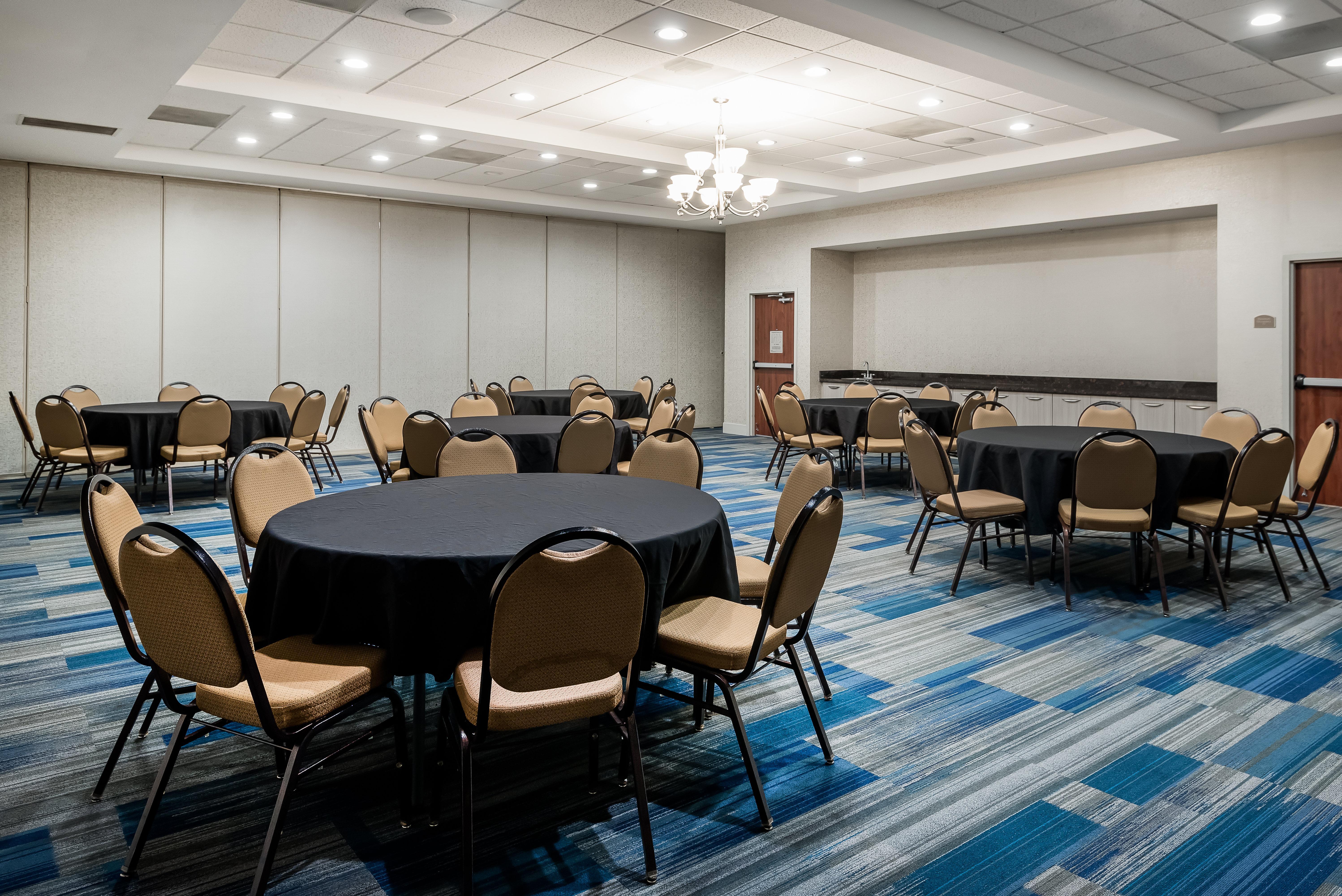 Holiday Inn Express Ontario By Ihg Creekside Eksteriør billede