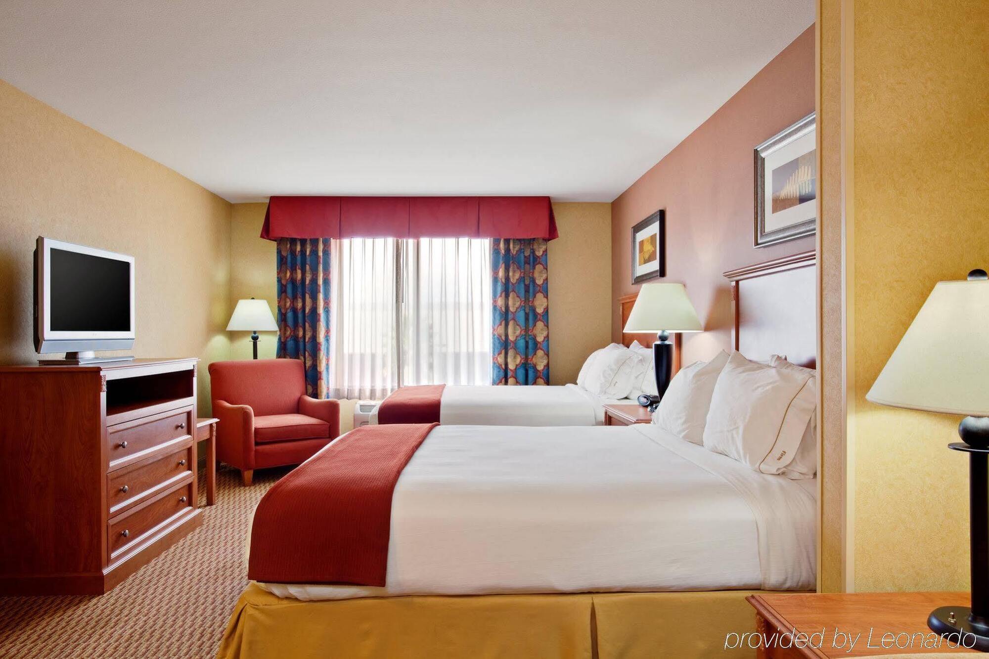Holiday Inn Express Ontario By Ihg Creekside Eksteriør billede